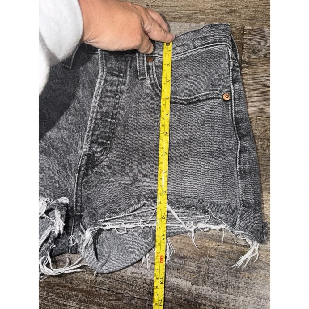Levis 🖤 levi